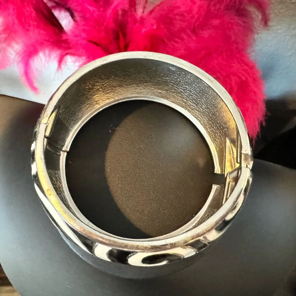 Black and White Swirl Clamper Bracelet